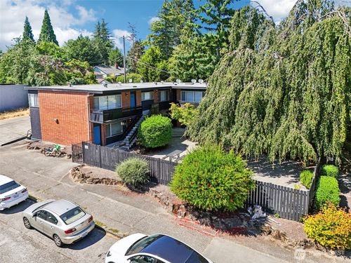 8849 35th Ave Sw, Seattle, WA, 98126-3600 | Card Image