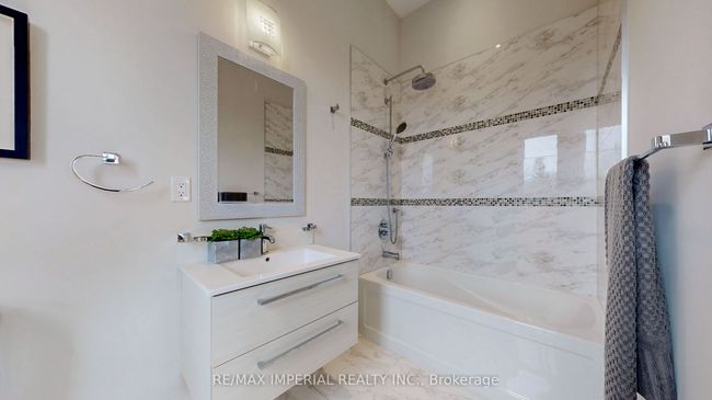 9 Hilda Ave, House other with 5 bedrooms, 6 bathrooms and 5 parking in North York ON | Image 14