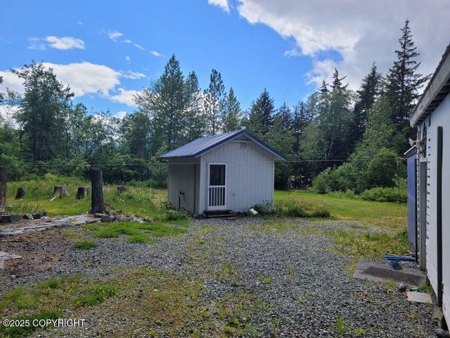 Back Cabin | Image 19