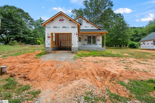 335 Winston St, Pendleton, SC, 29670-1235 | Card Image