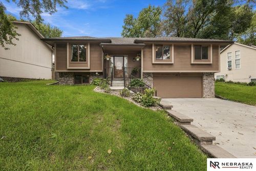 4319 Jerry Gilbert Cir, Bellevue, NE, 68123-1114 | Card Image