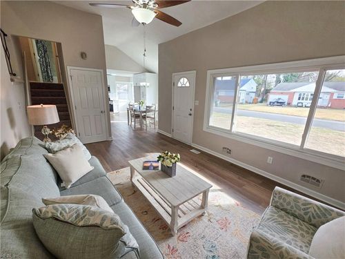 1608 Rich Ave, Norfolk, VA, 23518-4326 | Card Image