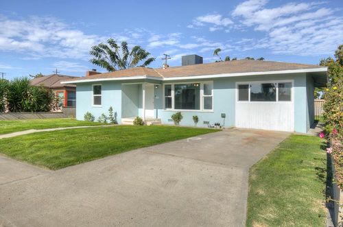 1217 Mehlert St, Kingsburg, CA, 93631-2420 | Card Image