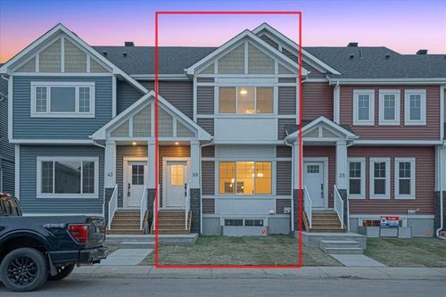 39 Baysprings Terr Sw, Airdrie, AB, T4B4A7 | Card Image