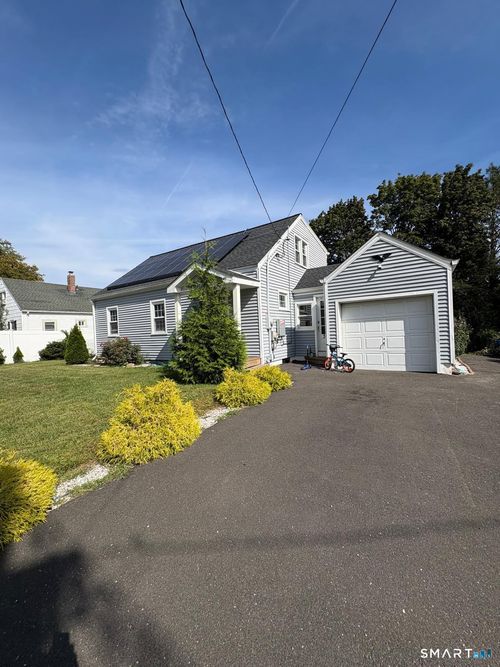 350 Roger Williams Rd, Bridgeport, CT, 06610-1238 | Card Image
