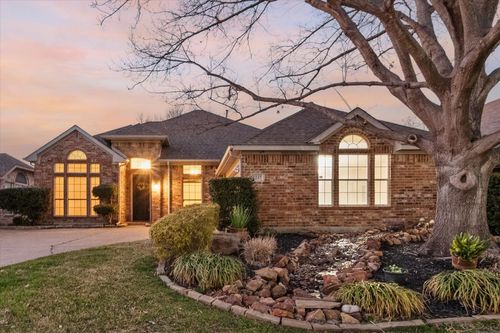 2237 Merritt Way, Arlington, TX, 76018-3130 | Card Image