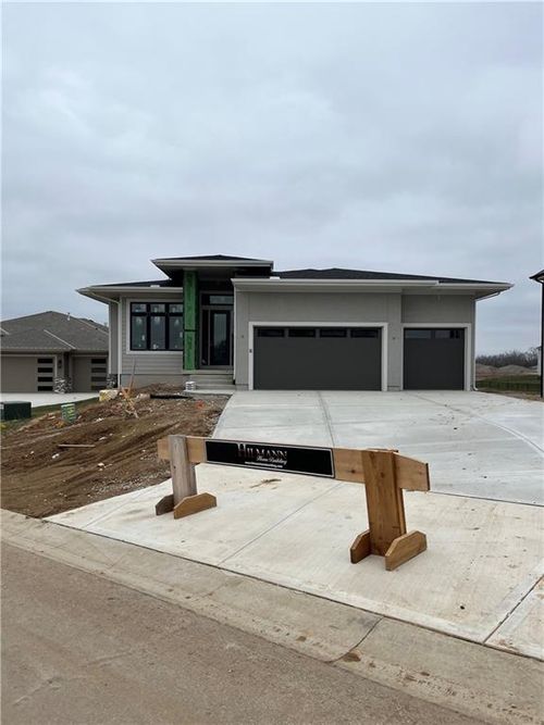 22164 W 94th Ter, Lenexa, KS, 66220-4100 | Card Image