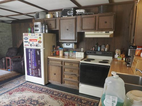 9976 S Salt Point Rd, Eckerman, MI, 49728-9439 | Card Image