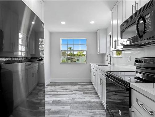a-2504 Se 20th Pl, Homestead, FL, 33035-1310 | Card Image