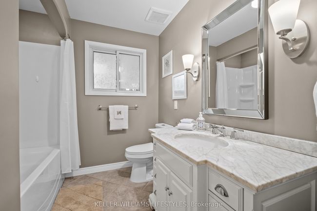 48 Union St, House other with 4 bedrooms, 2 bathrooms and 2 parking in Forest ON | Image 13