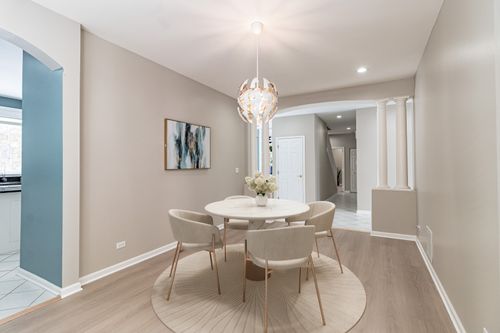 371 Sycamore St, Vernon Hills, IL, 60061-1077 | Card Image