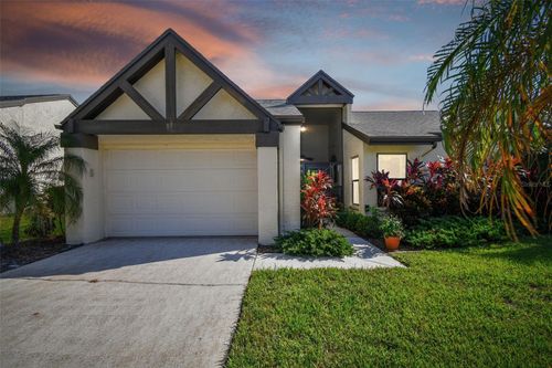 877 Sutton Place, PALM HARBOR, FL, 34684 | Card Image