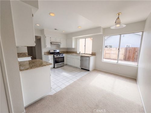 2565 W Fairview, Rialto, CA, 92377 | Card Image