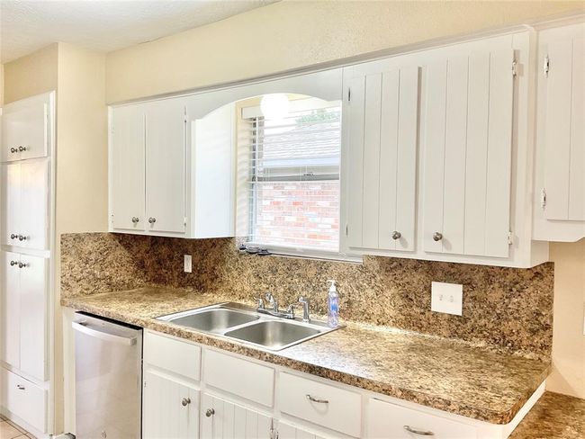 another view of kitchen | Image 13