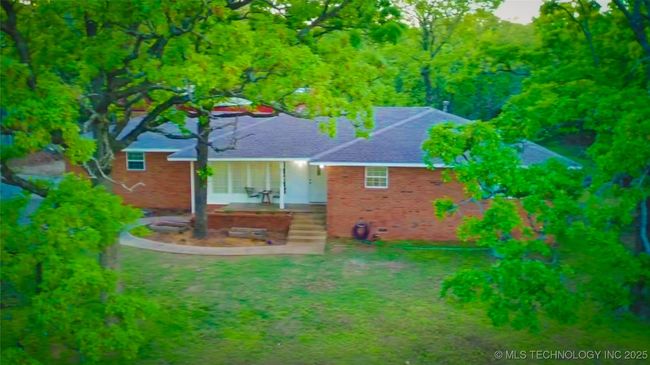 27369 131 St St, House other with 3 bedrooms, 2 bathrooms and null parking in Coweta OK | Image 38