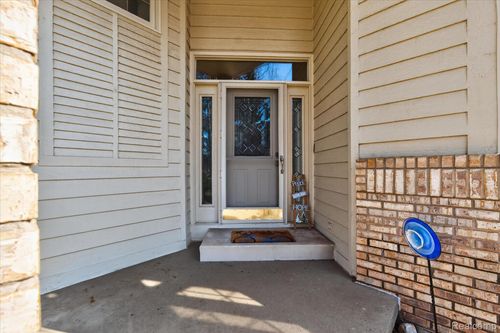 38150 N Vista Dr, Livonia, MI, 48152-1066 | Card Image
