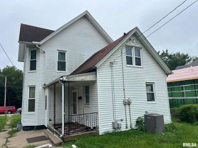 1430 W 8 Th Street, House other with 3 bedrooms, 2 bathrooms and null parking in Davenport IA | Image 2