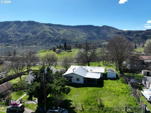 716 Washington St, Lyle, WA, 98635-9138 | Card Image