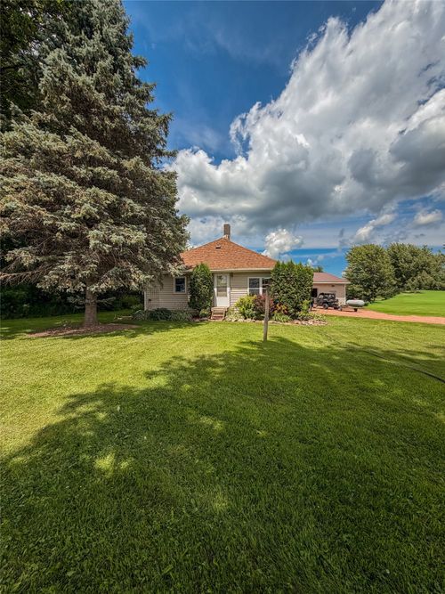 W1082 Spencer Road, Loyal, WI, 54446 | Card Image