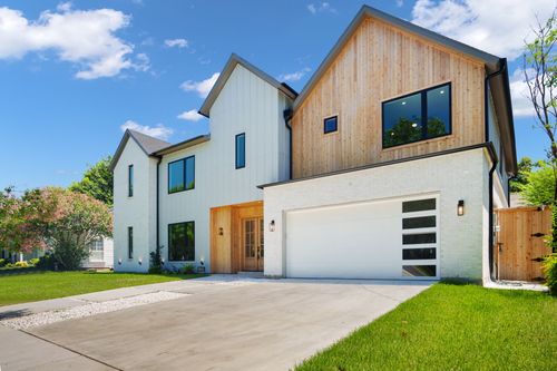 5836 Kenwood Ave, Dallas, TX, 75206-5588 | Card Image