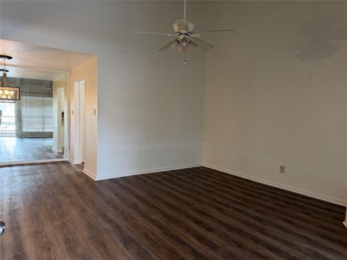 46-1100 Augusta Dr, Houston, TX, 77057-2214 | Card Image