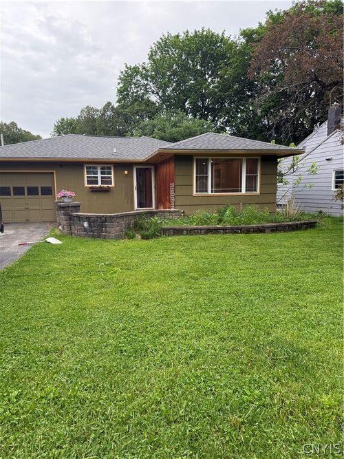 200 Gifford Pkwy, Syracuse, NY, 13214-1937 | Card Image