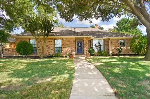 1610 Crooked Creek Dr, Carrollton, TX, 75007-5022 | Card Image