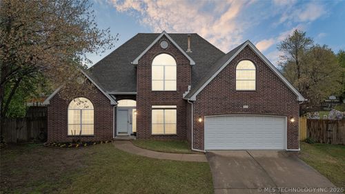 304 Nyssa Ave, Broken Arrow, OK, 74012-2740 | Card Image