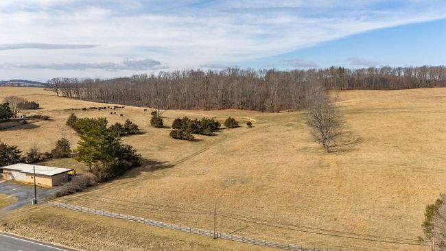 32 Lee Hwy N, Home with 0 bedrooms, 0 bathrooms and null parking in RAPHINE VA | Image 17