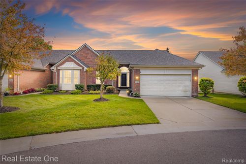 830 Woodhaven Dr, Commerce Twp, MI, 48390-5808 | Card Image