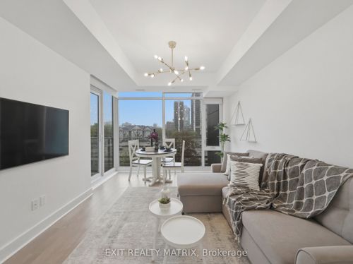 513-255 Bay St, Ottawa, ON, K1R0C5 | Card Image