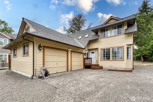 406 Pennie Ln, Bremerton, WA, 98310-2289 | Card Image