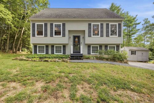 33 Old Rochester Road, Barnstead, NH, 03225 | Card Image