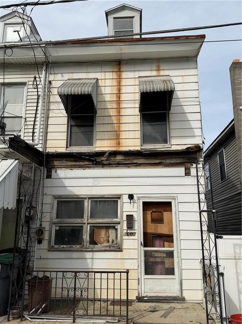 1007 E Mahanoy Street, Mahanoy City Boro, PA, 17948 | Card Image