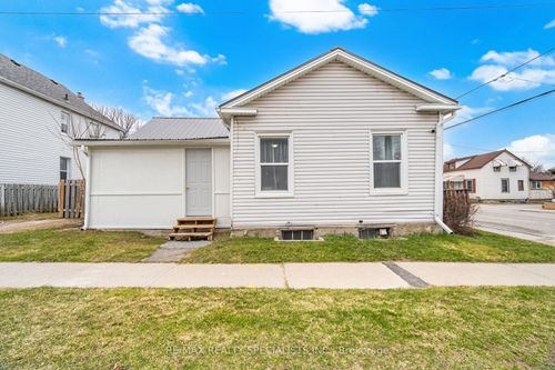 172 Celina Street, Oshawa, ON, L1H4N5 | Card Image