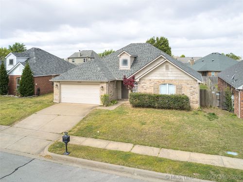 12520 Birch Ave, Jenks, OK, 74037-5500 | Card Image
