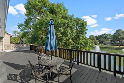 23-300 Pierremont Rd, Shreveport, LA, 71106-2235 | Card Image