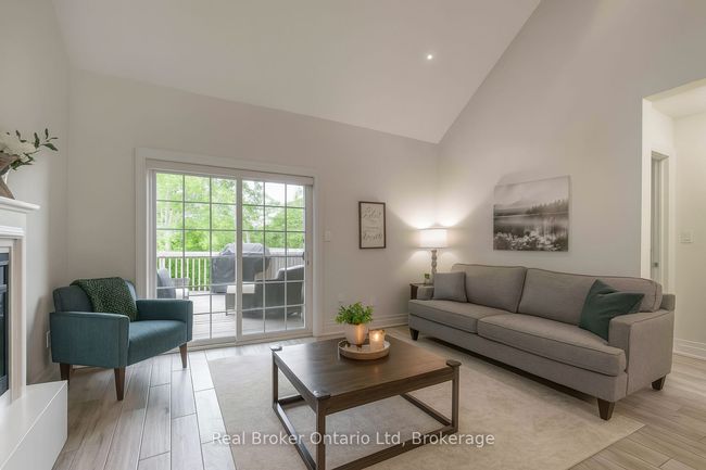 315 Telford Trail, Condo with 2 bedrooms, 4 bathrooms and 2 parking in Kemble ON | Image 9