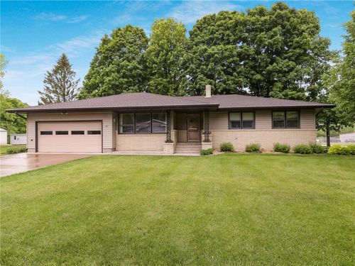 407 S Scott St, Elmwood, WI, 54740-8643 | Card Image