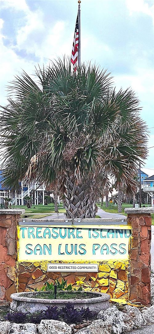 000 Jean Lafitte Dr, Freeport, TX, 77541 | Card Image
