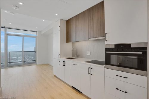 1809-741 King St W, Kitchener, ON, N2G0E9 | Card Image