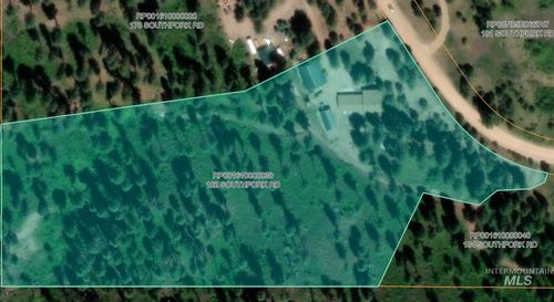 182 Southfork Rd, Garden Valley, ID, 83622-1082 | Card Image