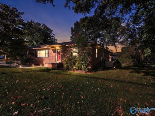 914 Brown Street, Boaz, AL, 35957 | Card Image