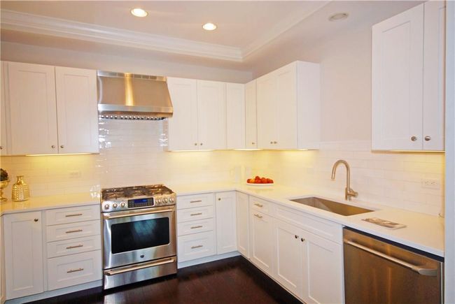 QUARTZ COUNTERS | Image 4