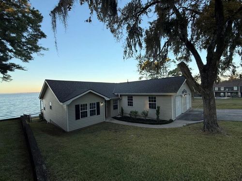 102 Bridgelanding, Onalaska, TX, 77360-7299 | Card Image