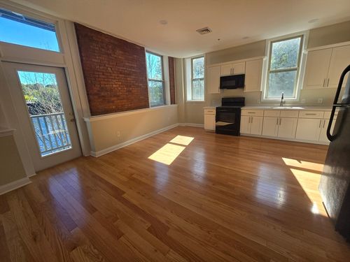 apt-4-72 River St, Haverhill, MA, 01832-5484 | Card Image