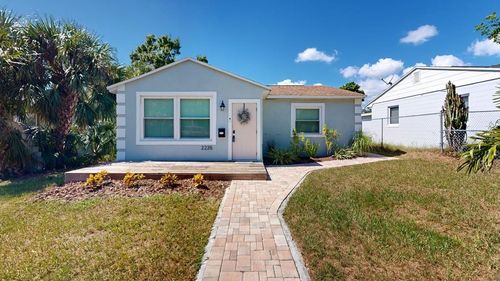2235 20th St S, St Petersburg, FL, 33712-3621 | Card Image
