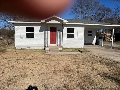 558 W Clay St, Chouteau, OK, 74337-2400 | Card Image