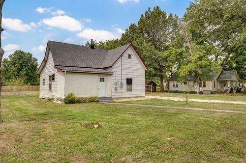 805 Sycamore St, Lockwood, MO, 65682-8336 | Card Image
