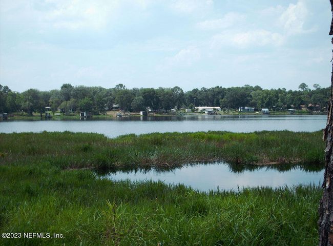 884 Lakeshore Terrace, Home with 0 bedrooms, 0 bathrooms and null parking in Interlachen FL | Image 2